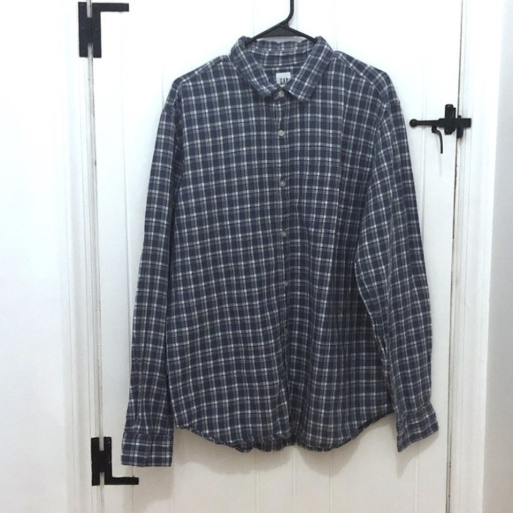 Gap Men’s Button Up Shirt